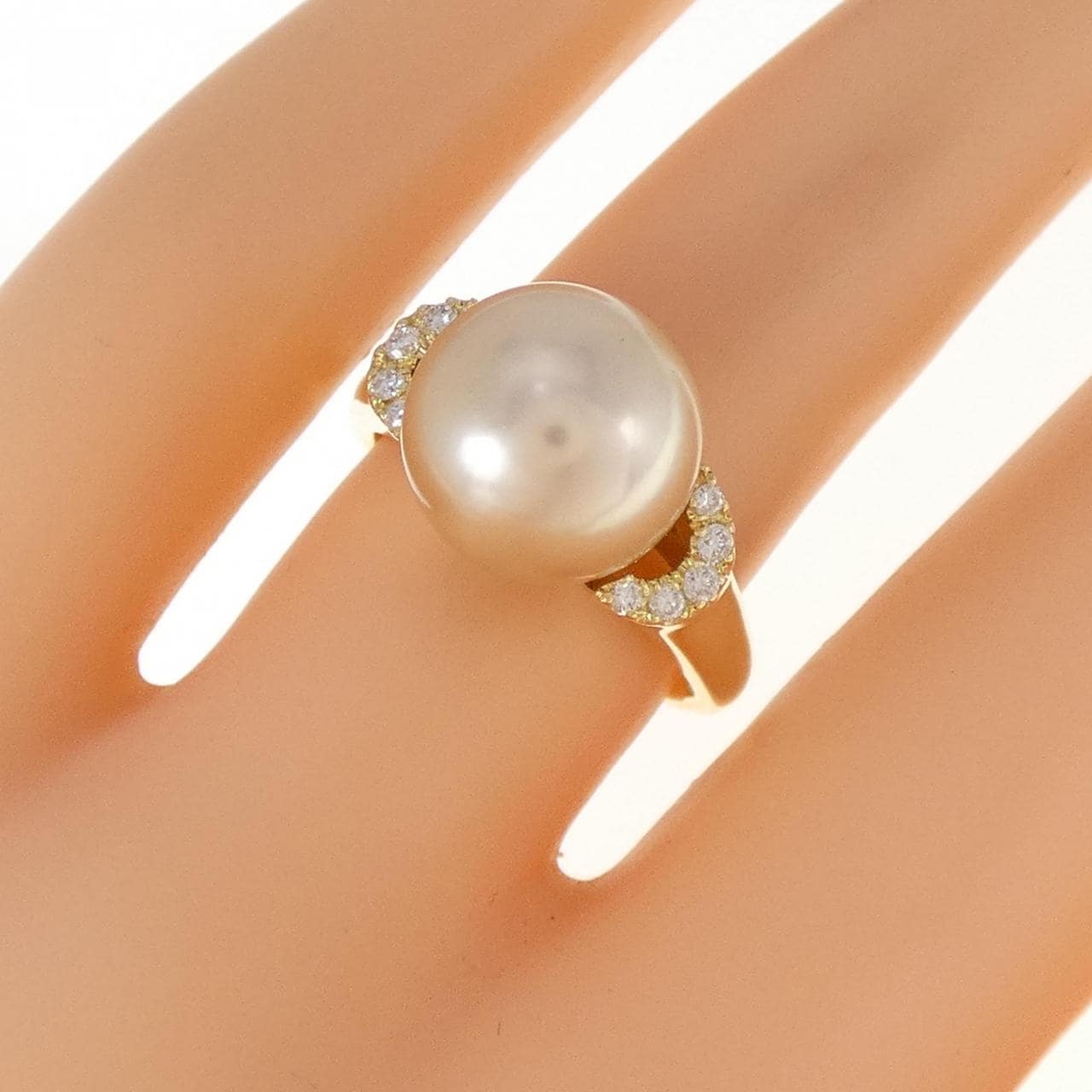 K18YG White Butterfly Pearl ring 10.5mm