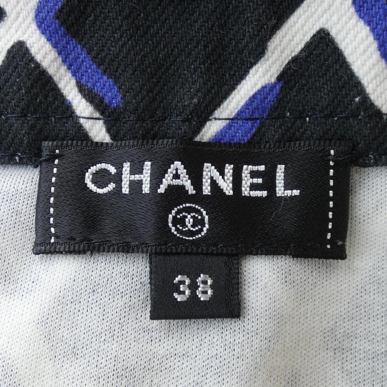 CHANEL香奈兒剪裁連衣裙