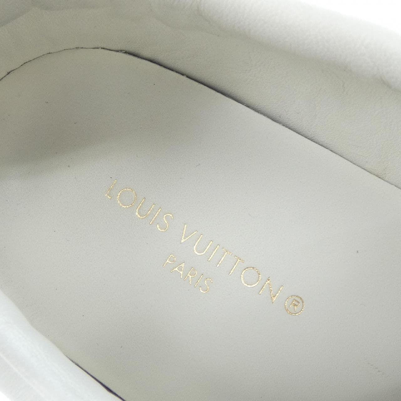 ルイヴィトン LOUIS VUITTON モノグラムパターン タイムアウトライン スニーカー