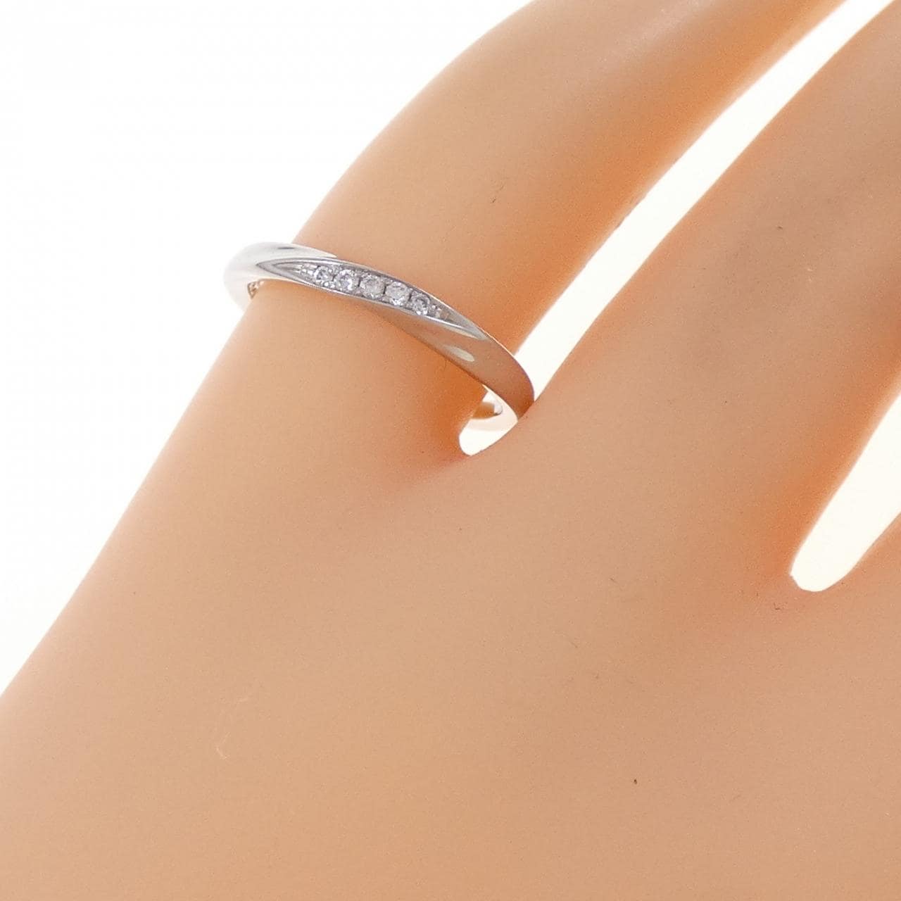 4゜C ダイヤモンド リング