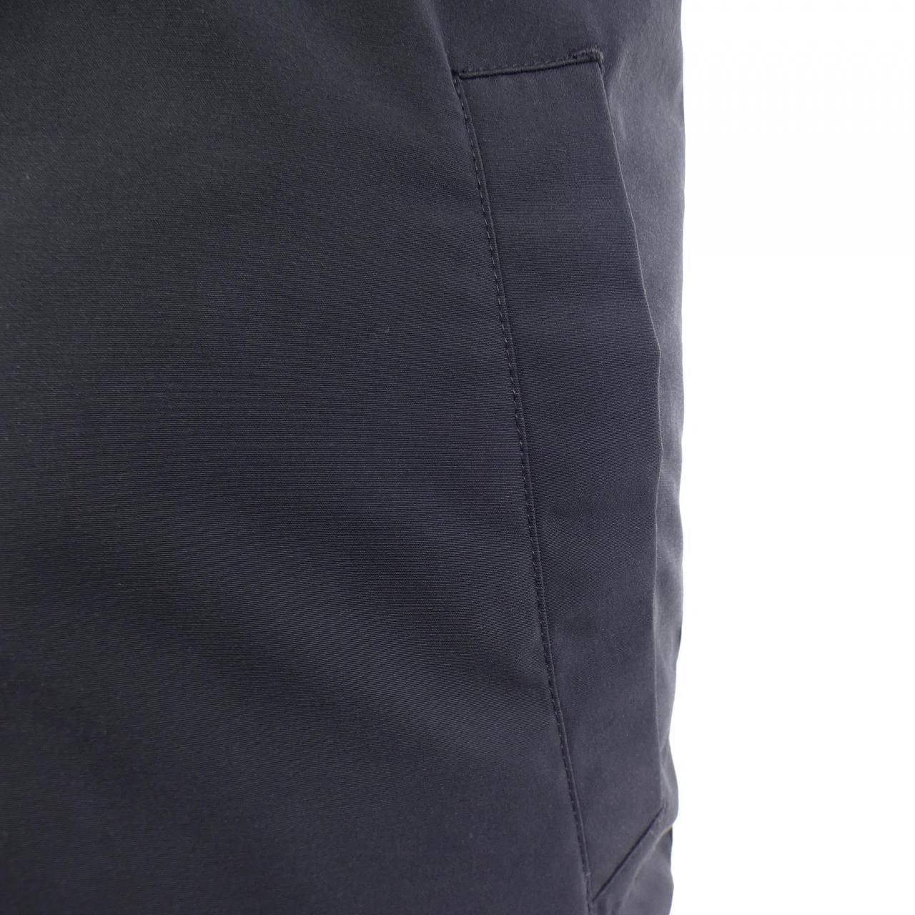 カナダグース CANADA GOOSE 2302JM R ダウンベスト