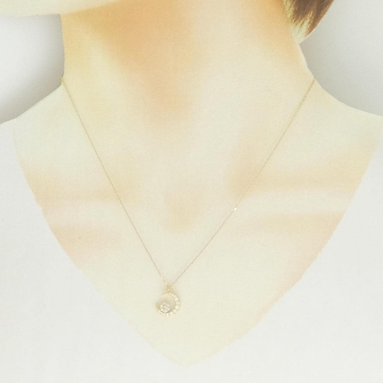K18YG ムーン ダイヤモンド ネックレス 0.33CT
