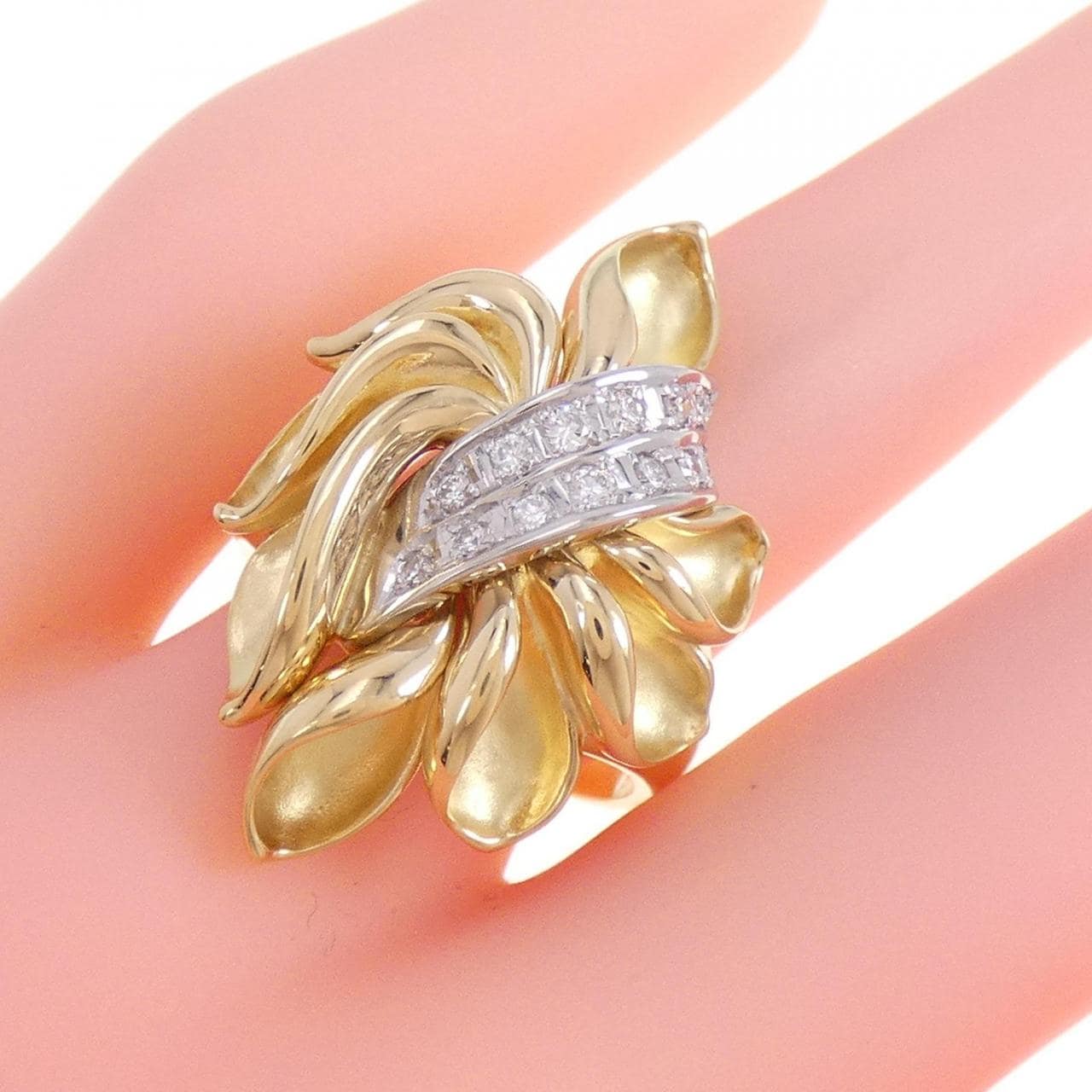 K18YG/PT Flower Diamond Ring 0.18CT