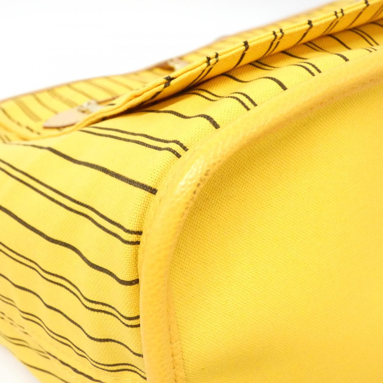 ルイヴィトン モノグラム ネヴァーフル インサイドアウト MM M11947 バッグ