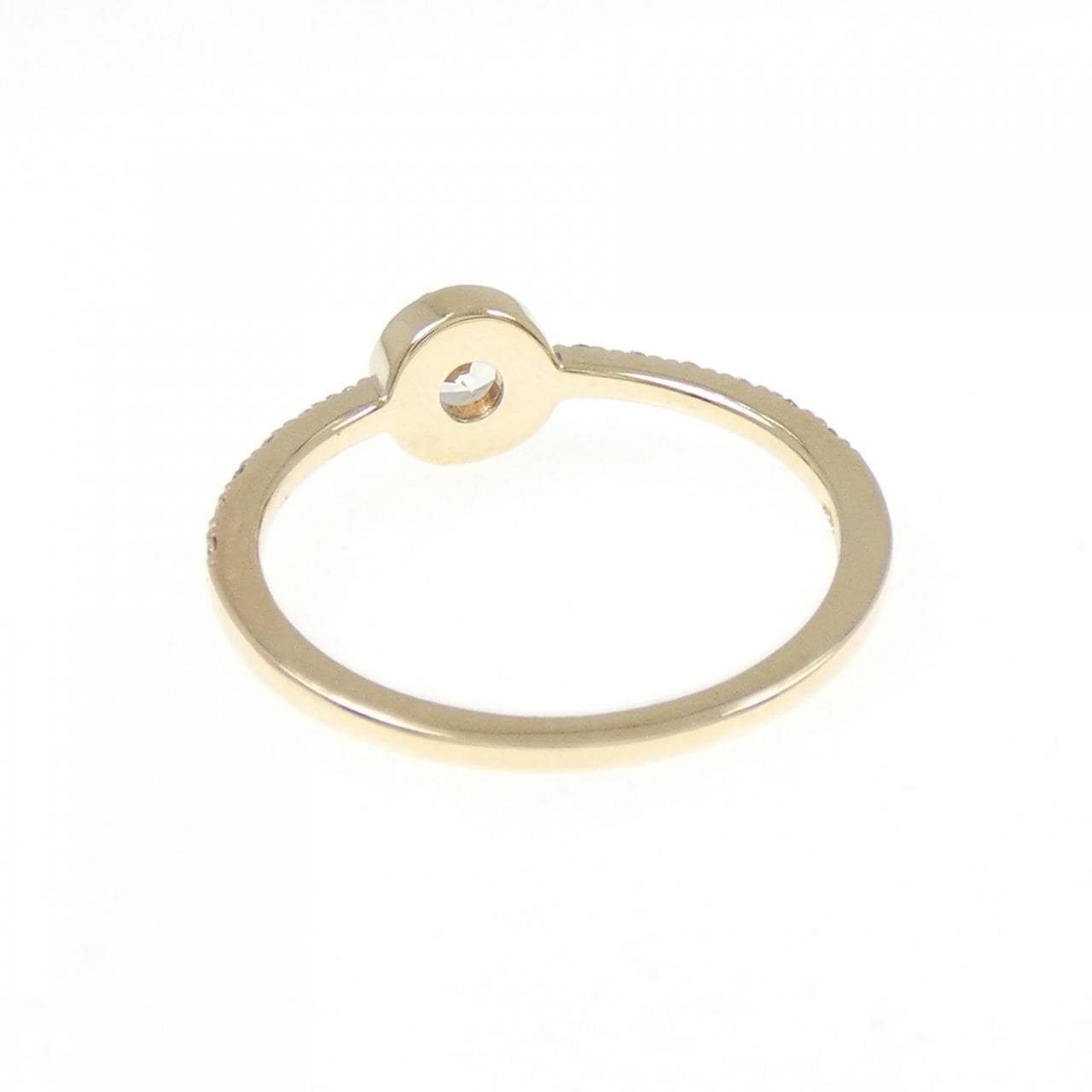 ココシュニック ホワイトサファイヤ リング