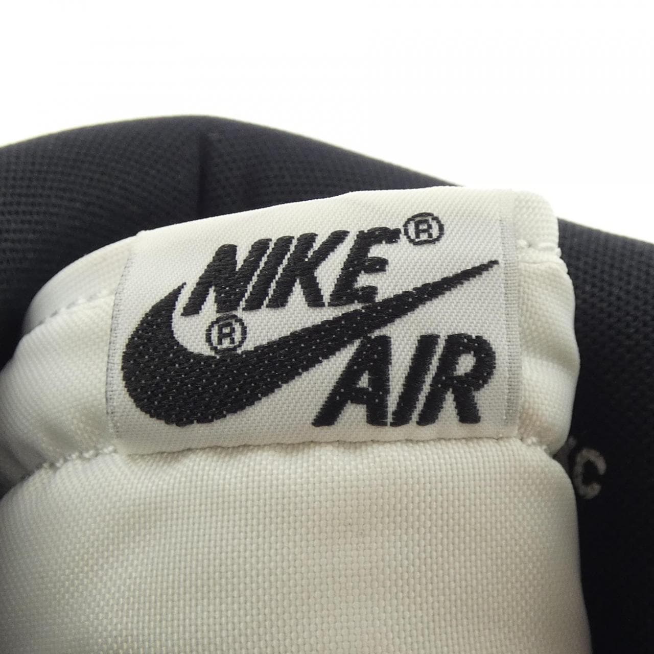 ナイキ ジョーダン NIKE JORDAN BQ4422-001 スニーカー