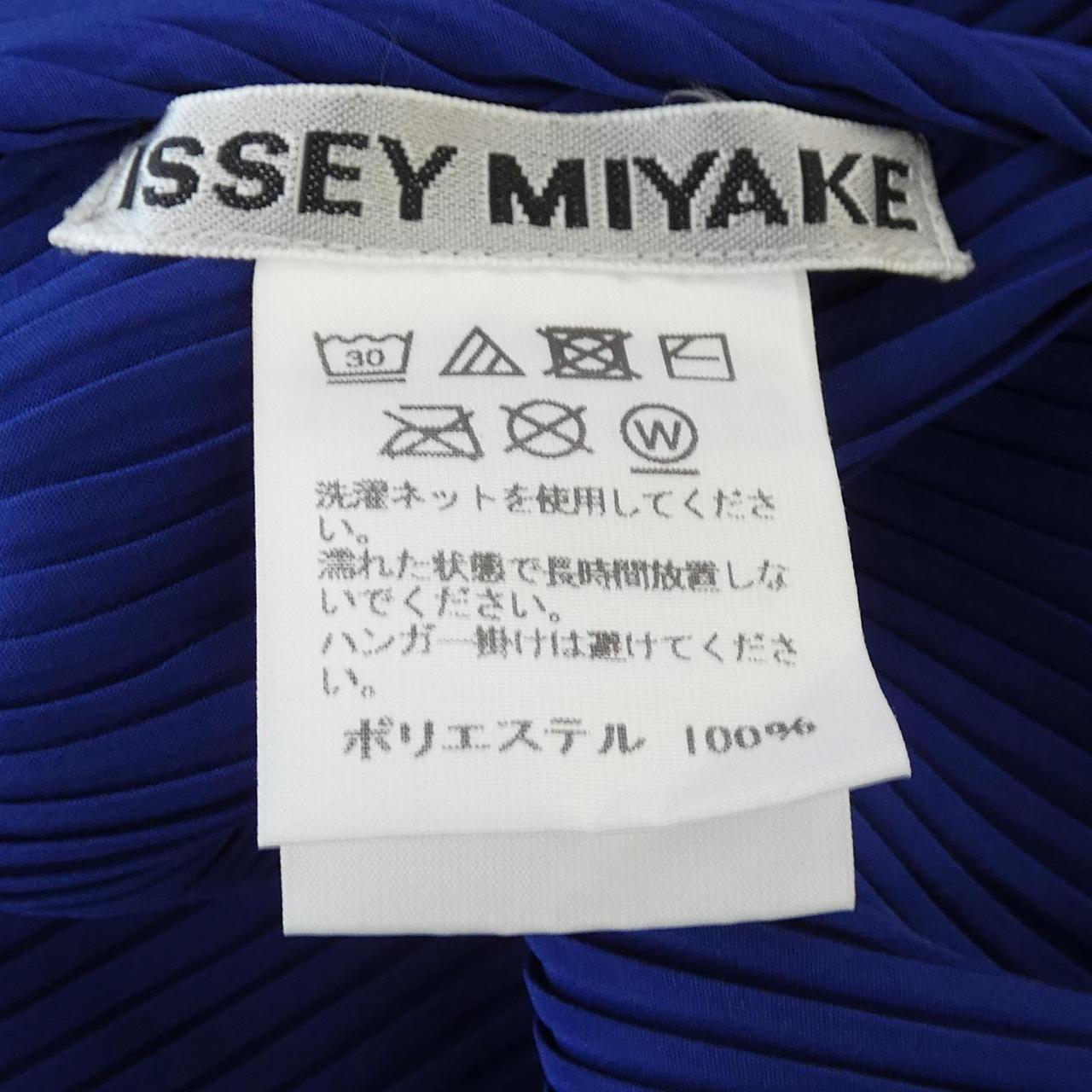 イッセイミヤケ ISSEY MIYAKE IM72FJ617 トップス
