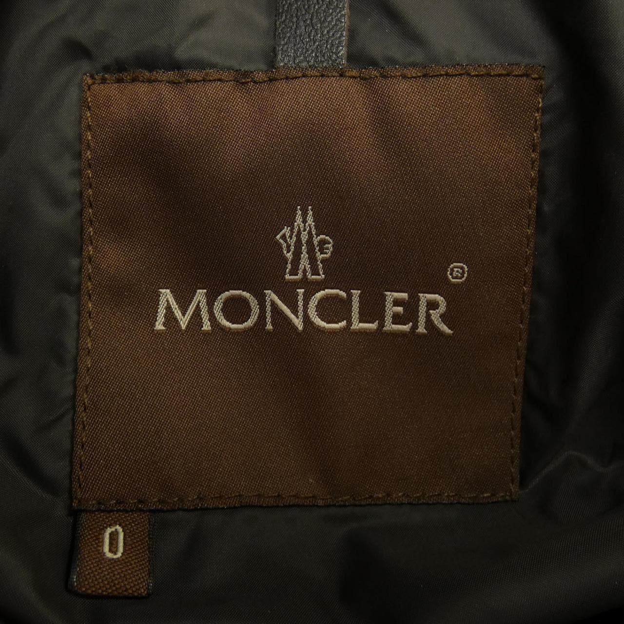 モンクレール MONCLER ダウンジャケット