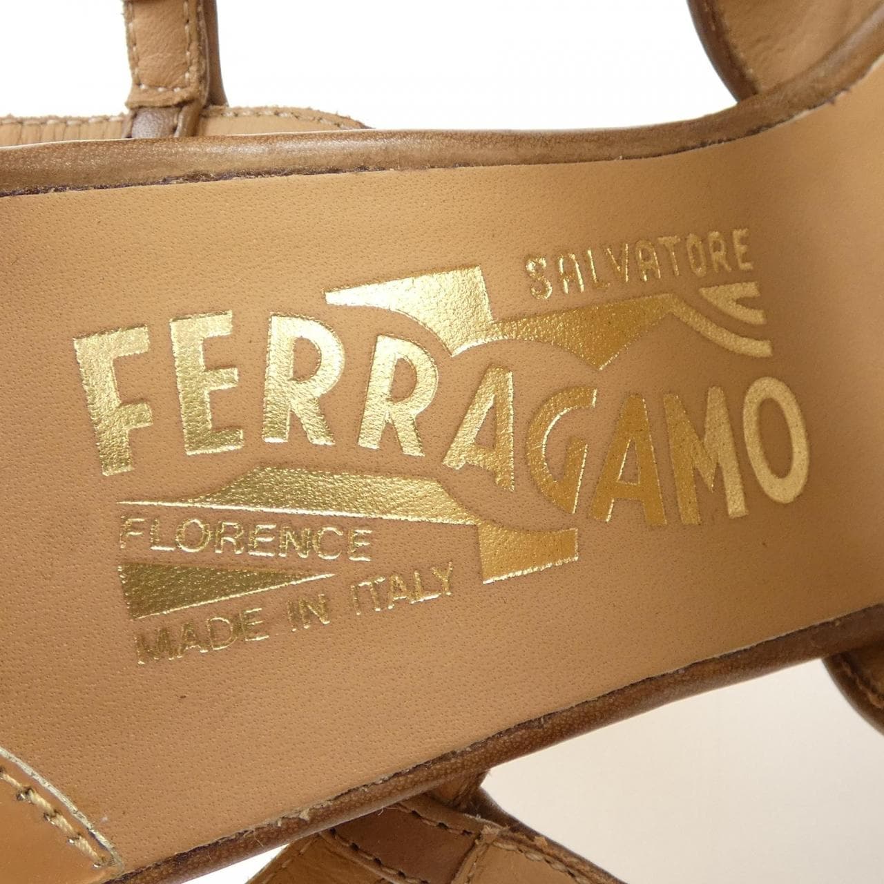 サルヴァトーレフェラガモ SALVATORE FERRAGAMO サンダル