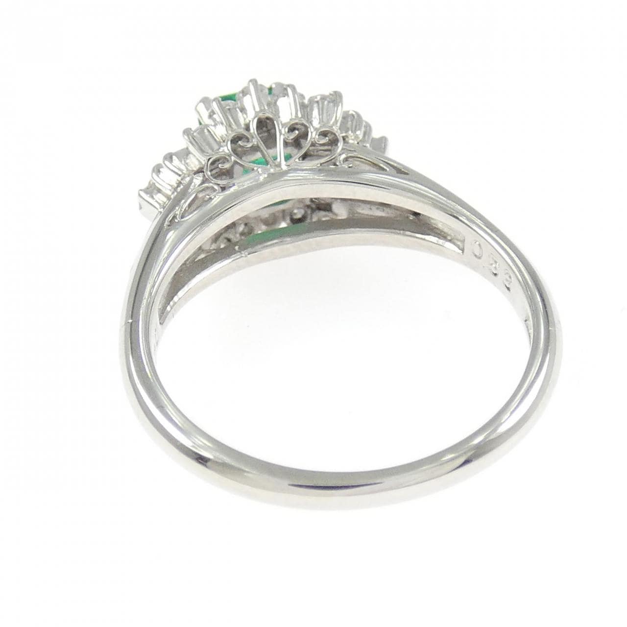 PT900 エメラルド リング 0.53CT