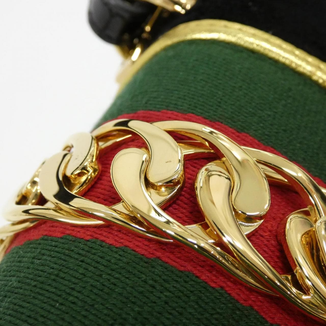 グッチ SYLVIE 470270 9JTFG バッグ