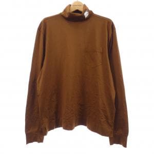 プラダ PRADA トップス