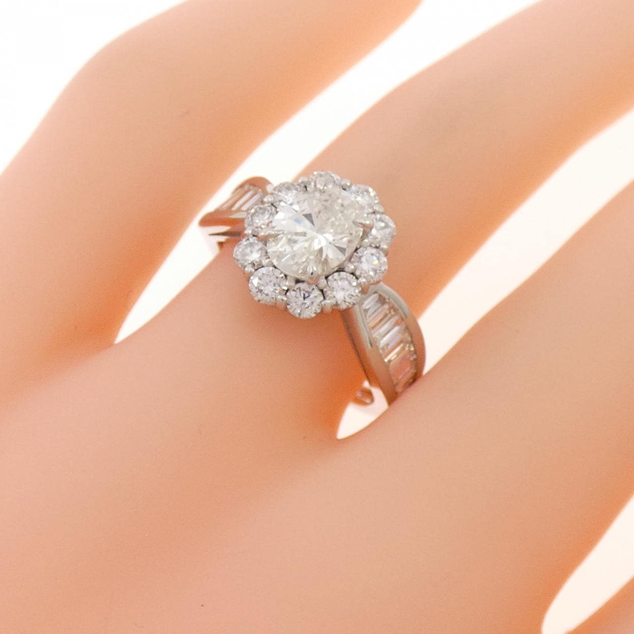 PT900 ダイヤモンド リング 0.779CT