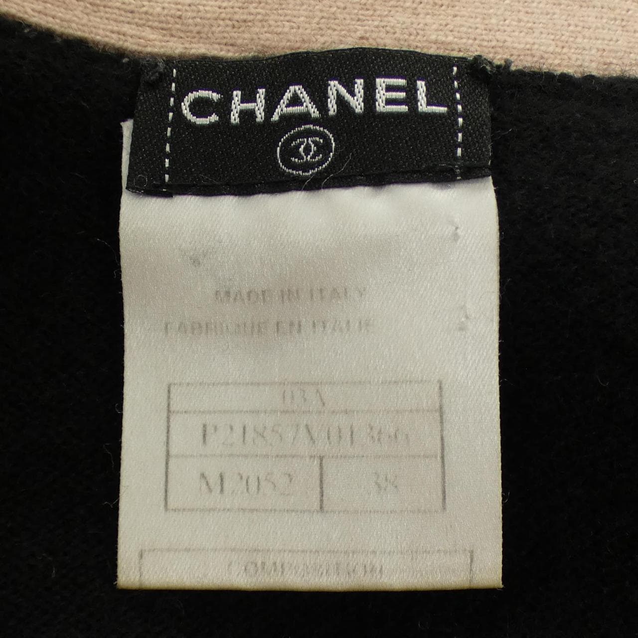 [vintage] CHANEL P21857V01366 03A Cardigan