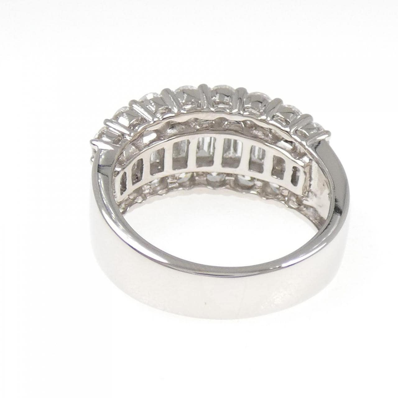 K18WG ダイヤモンド リング 2.96CT