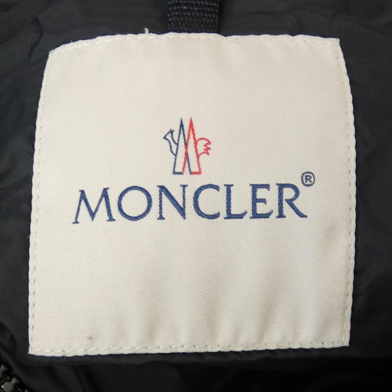 モンクレール MONCLER ダウンジャケット