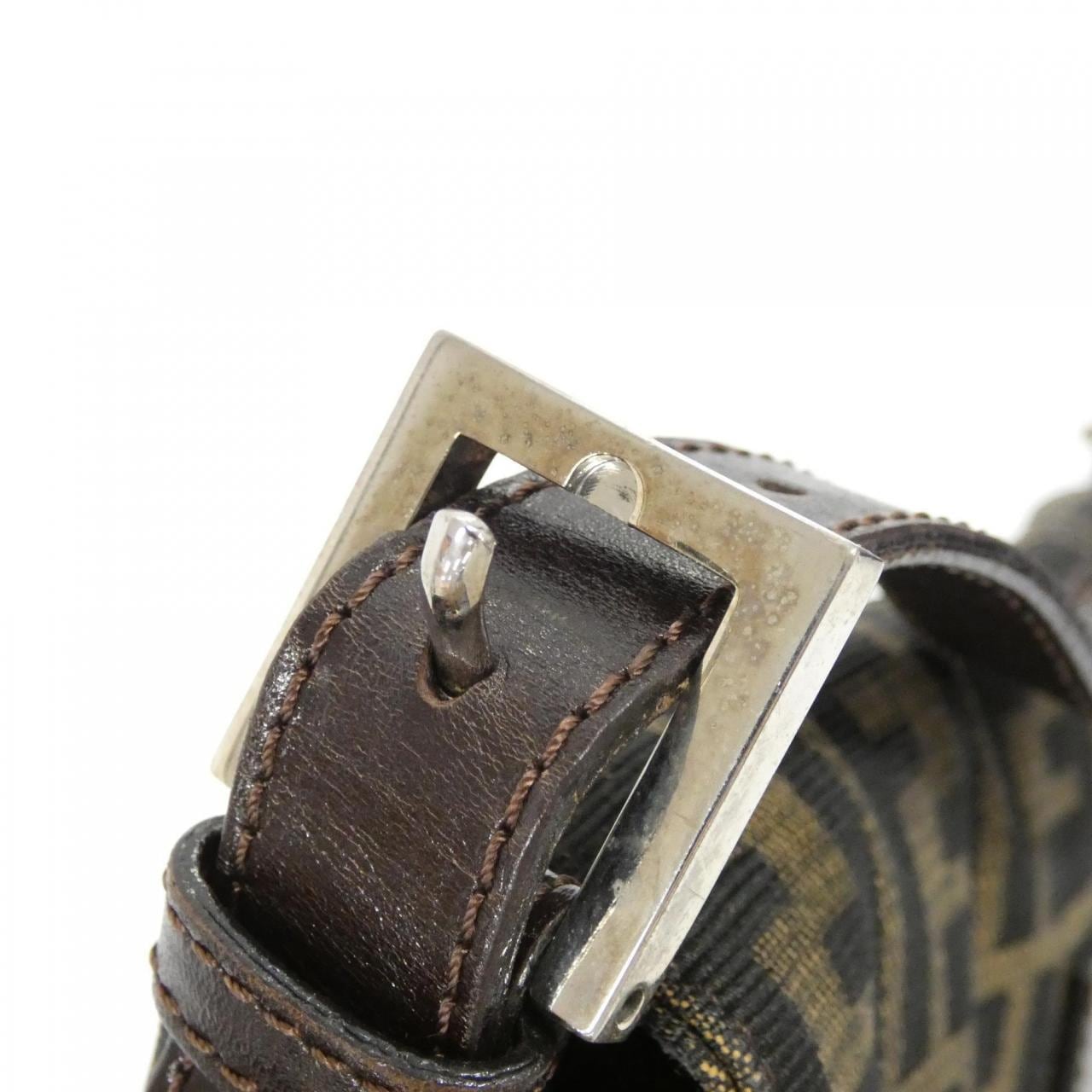 【ヴィンテージ】フェンディ バゲット 26424 ショルダーバッグ