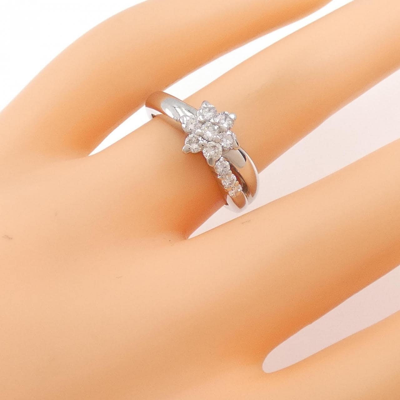 PT フラワー ダイヤモンド リング 0.50CT