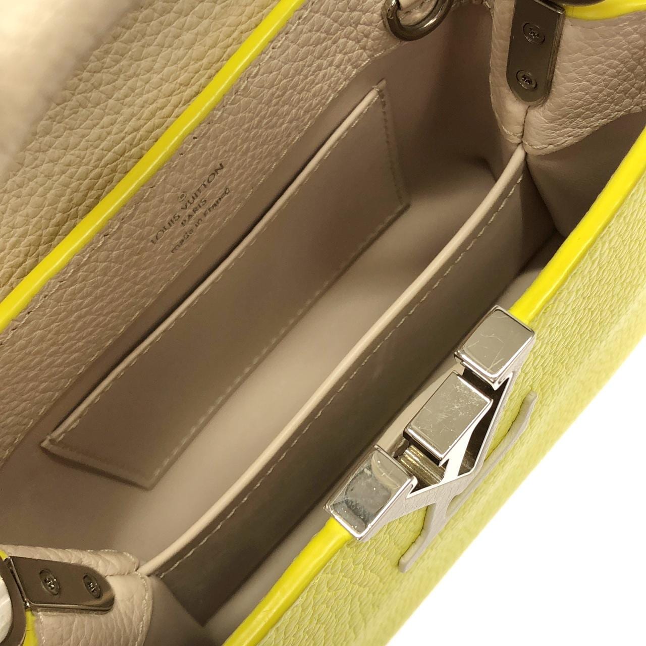 ルイヴィトン カプシーヌ MINI M57521 バッグ