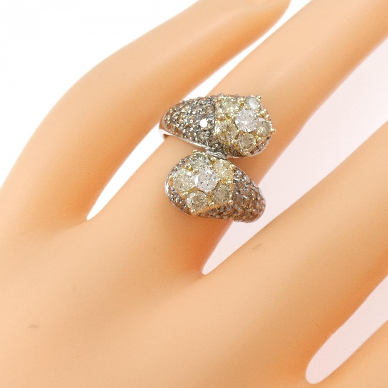 750WG/750YG フラワー ダイヤモンド リング 0.19CT