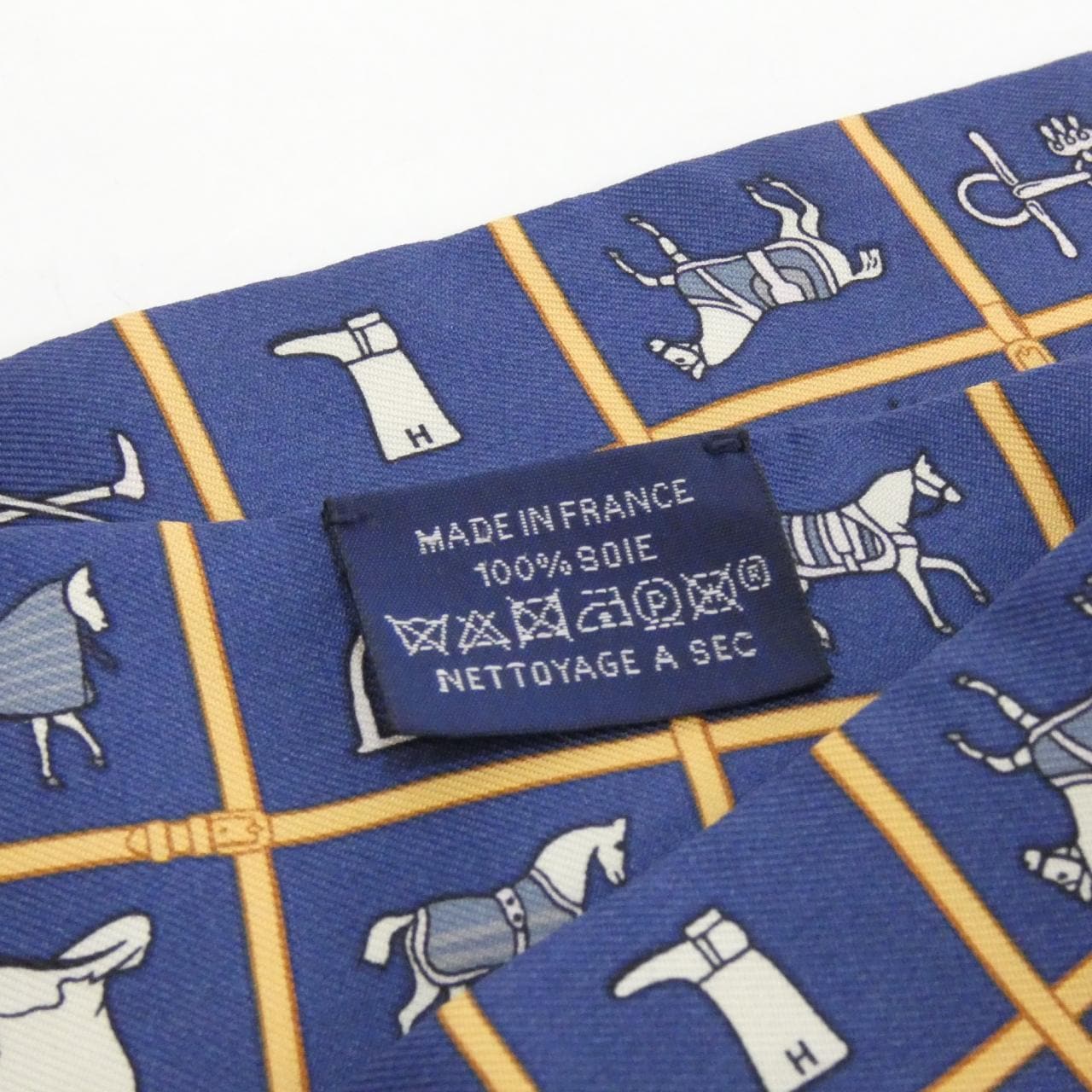 エルメス COUVERTURES ET TENUES ツイリー 061356S スカーフ