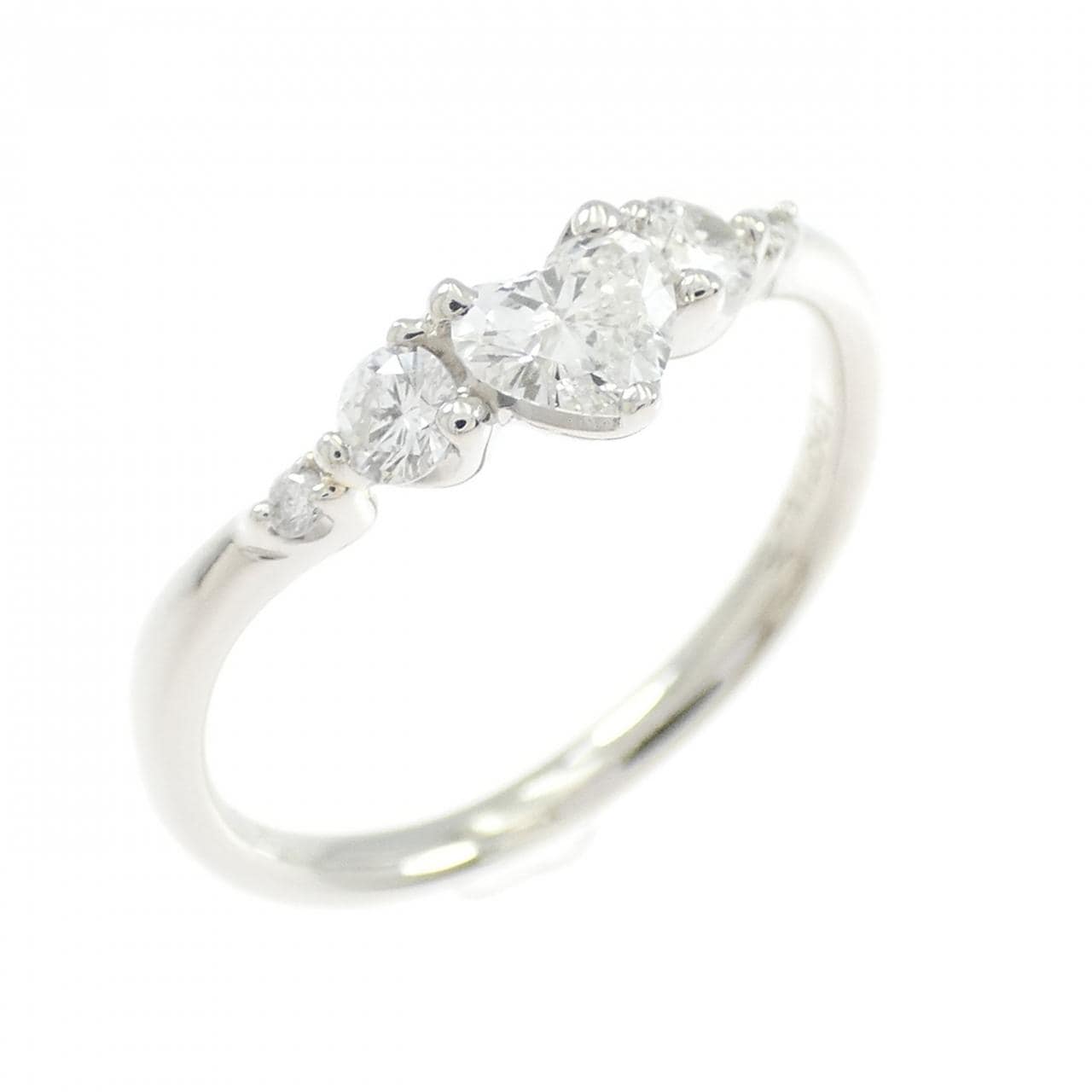 トリロジー ハート ダイヤモンド リング 0.40CT