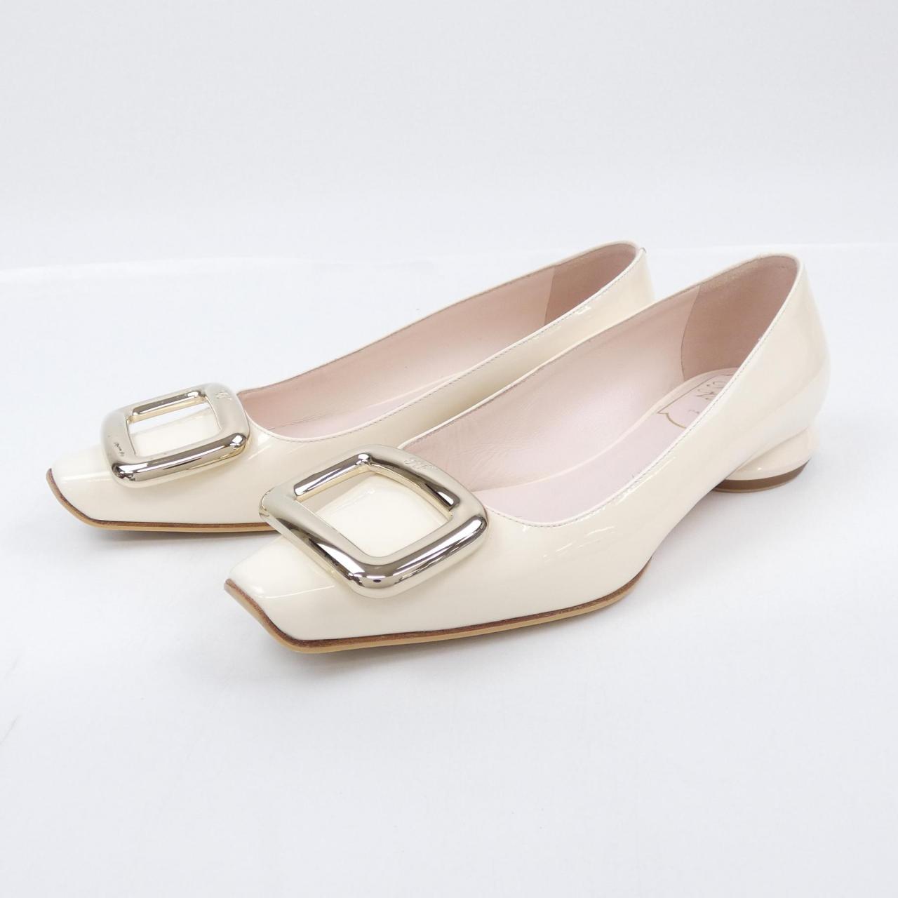 ロジェヴィヴィエ ROGER VIVIER パンプス