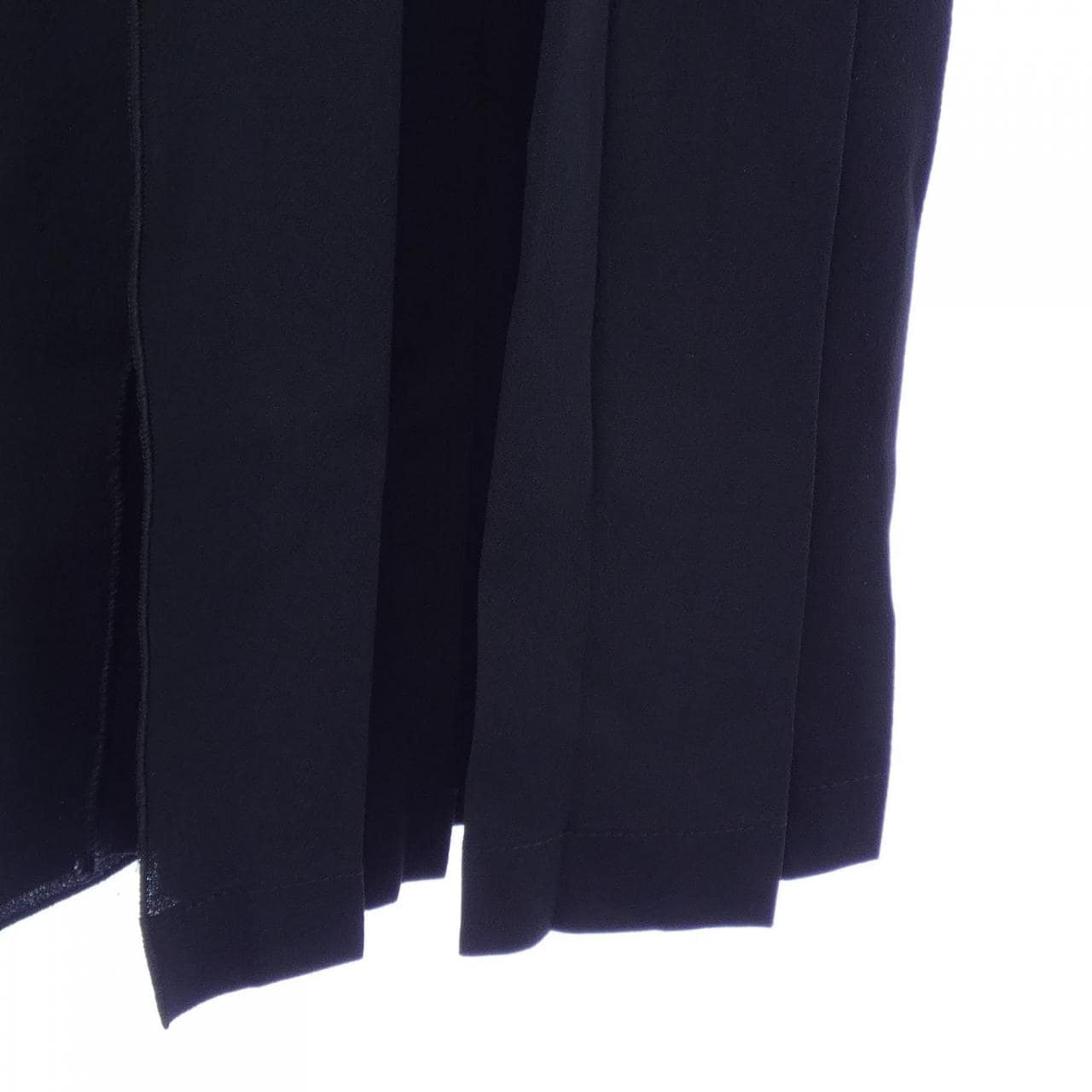 ヌメロヴェントゥーノ N°21 C0515111 スカート