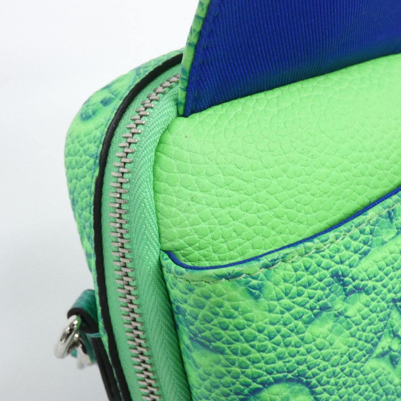 ルイヴィトン トリヨン イリュージョン ダブル フォン ポーチ M81223 ショルダーバッグ