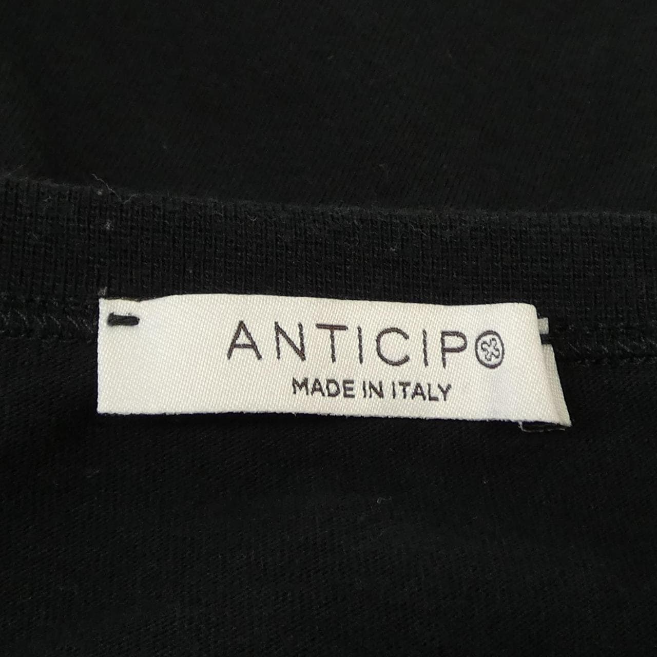 アンティーチポ ANTICIPO トップス