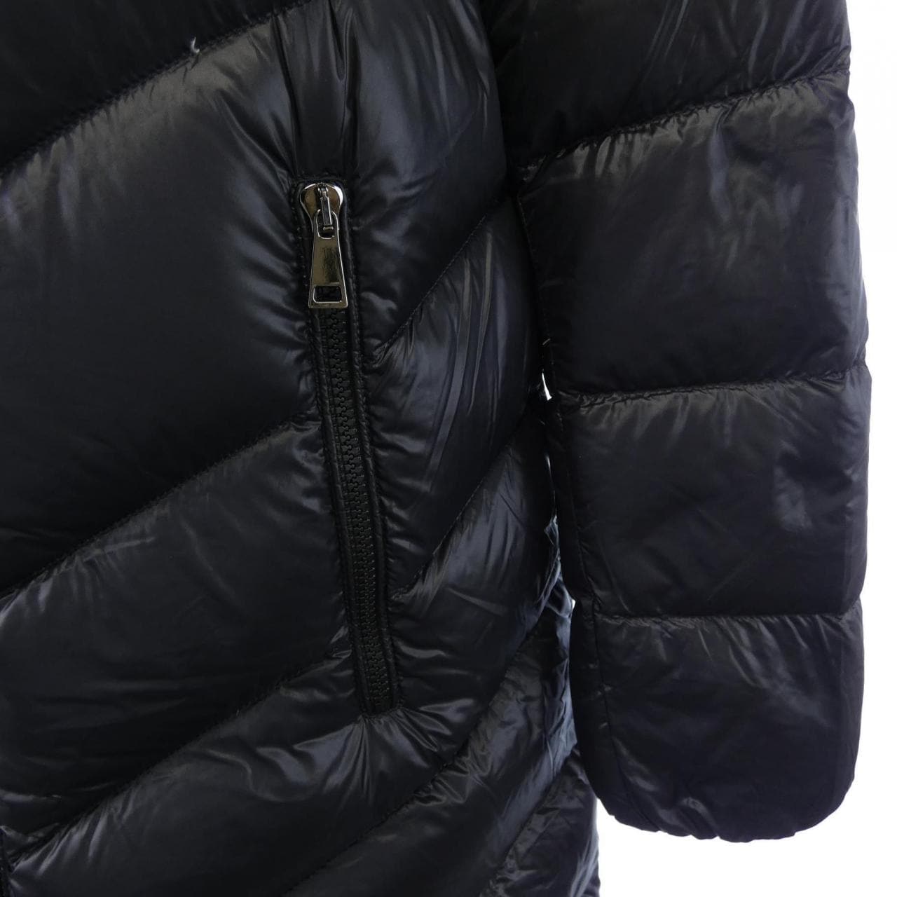 モンクレール MONCLER CAMBALES ダウンコート
