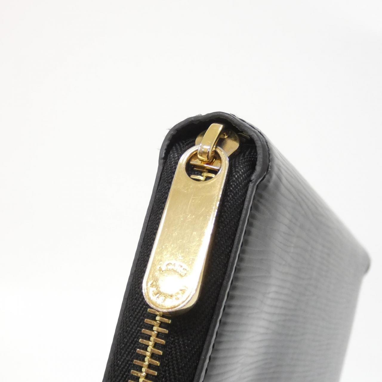 ルイヴィトン エピ ジッピー ウォレット M68755 財布