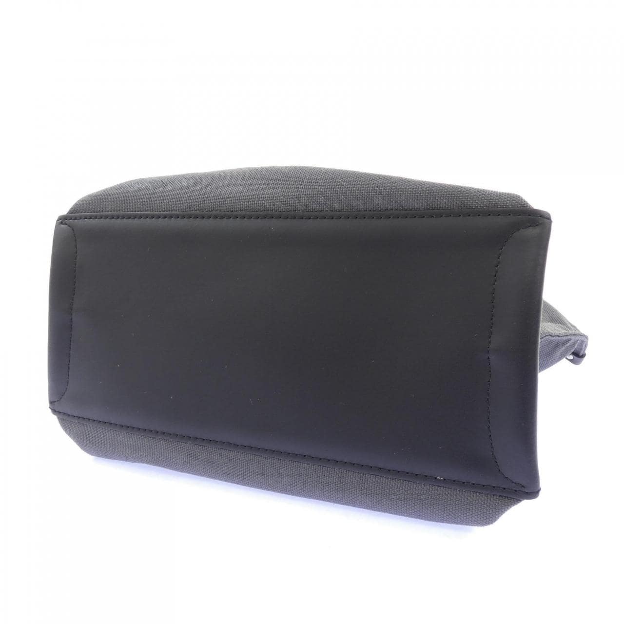 イアクッチ IACUCCI BAG