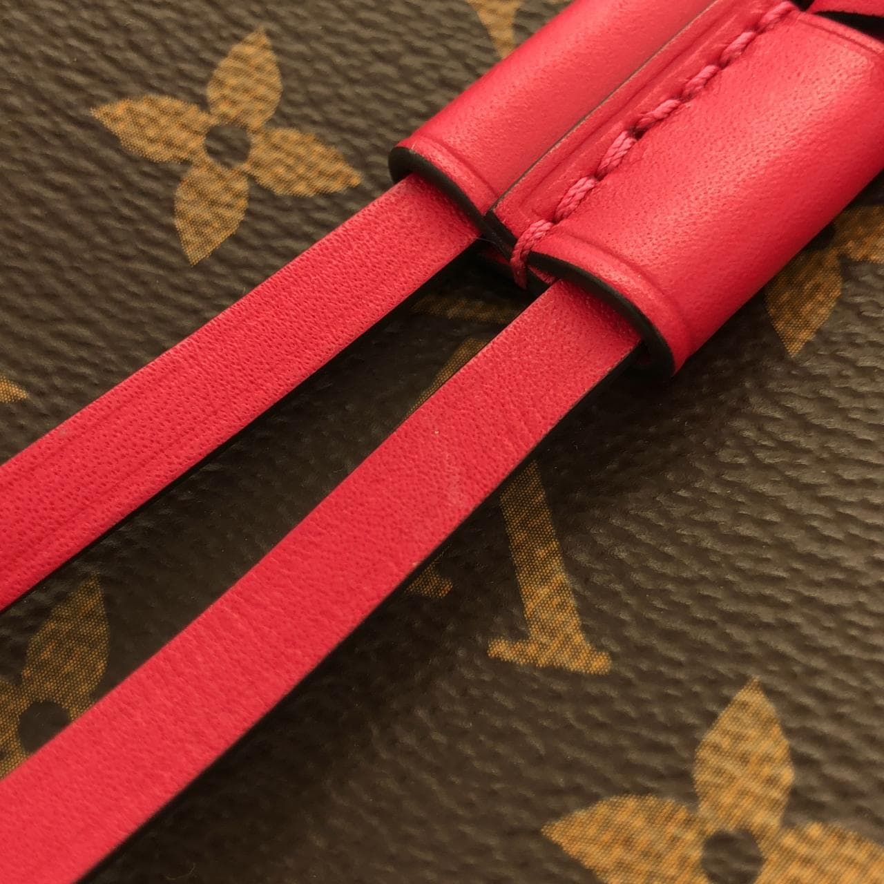 ルイヴィトン モノグラム ネオ ノエ M43570 ショルダーバッグ