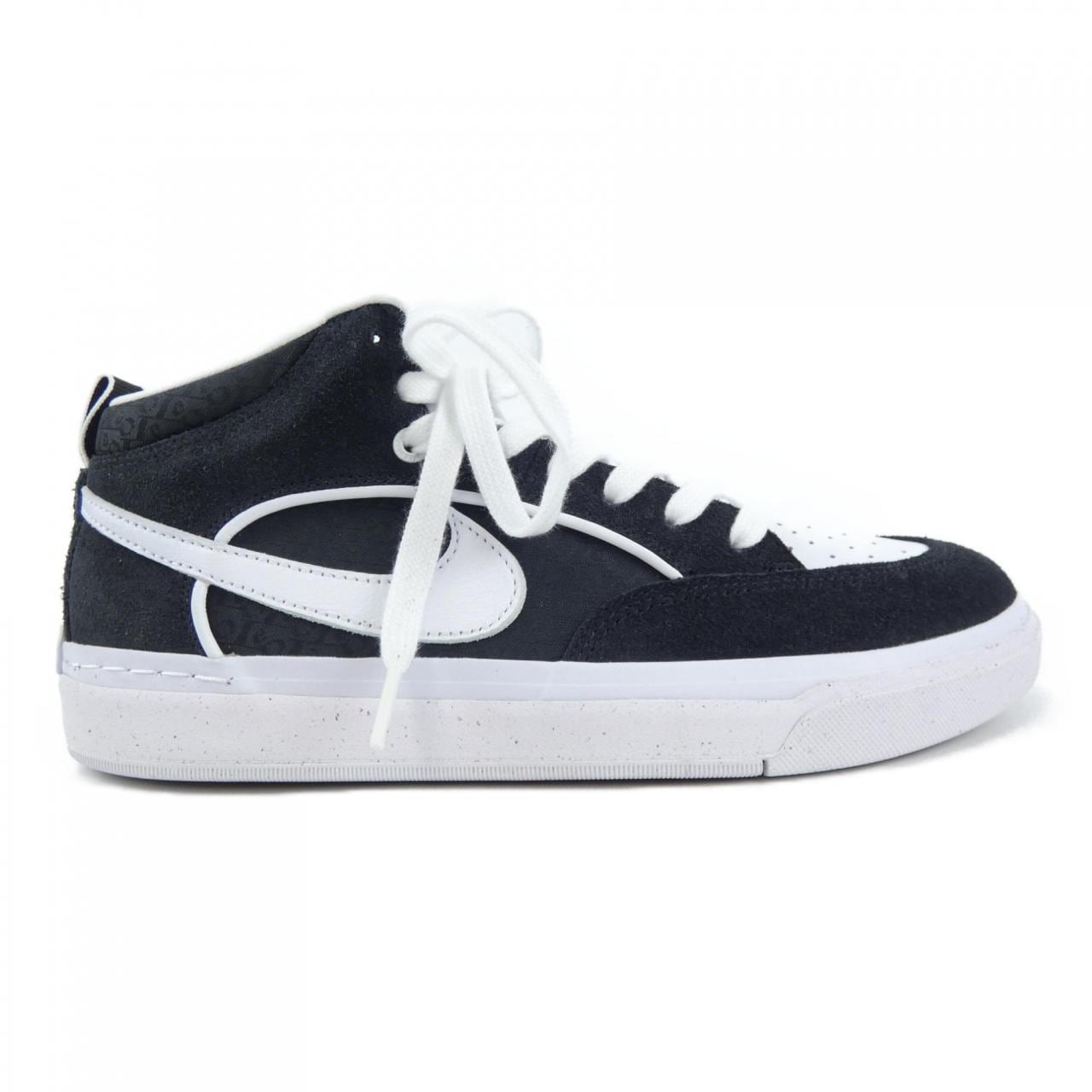 ナイキ NIKE スニーカー