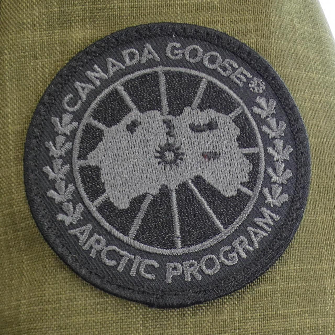 カナダグース CANADA GOOSE ダウンジャケット
