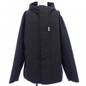 モンクレール MONCLER ダウンジャケット