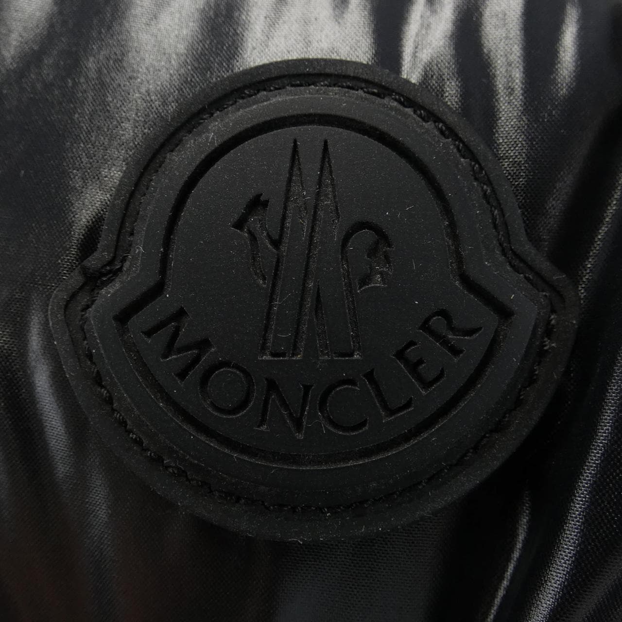 モンクレール MONCLER ダウンジャケット