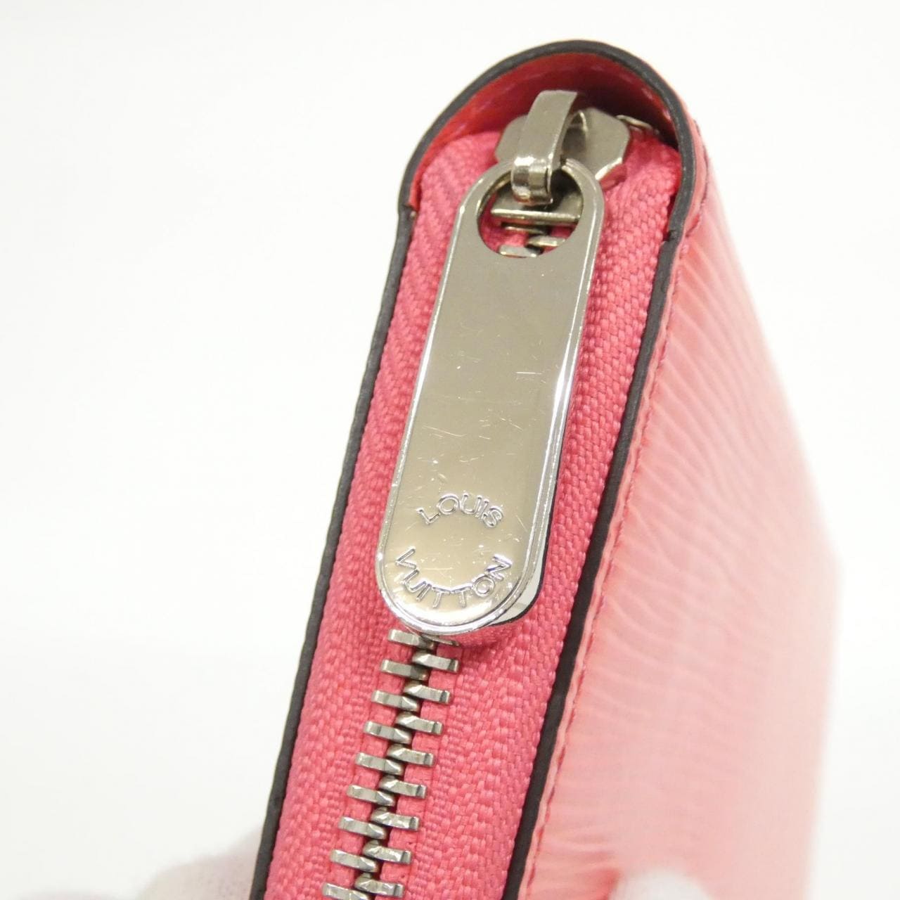 ルイヴィトン エピ ジッピー ウォレット M83074 財布