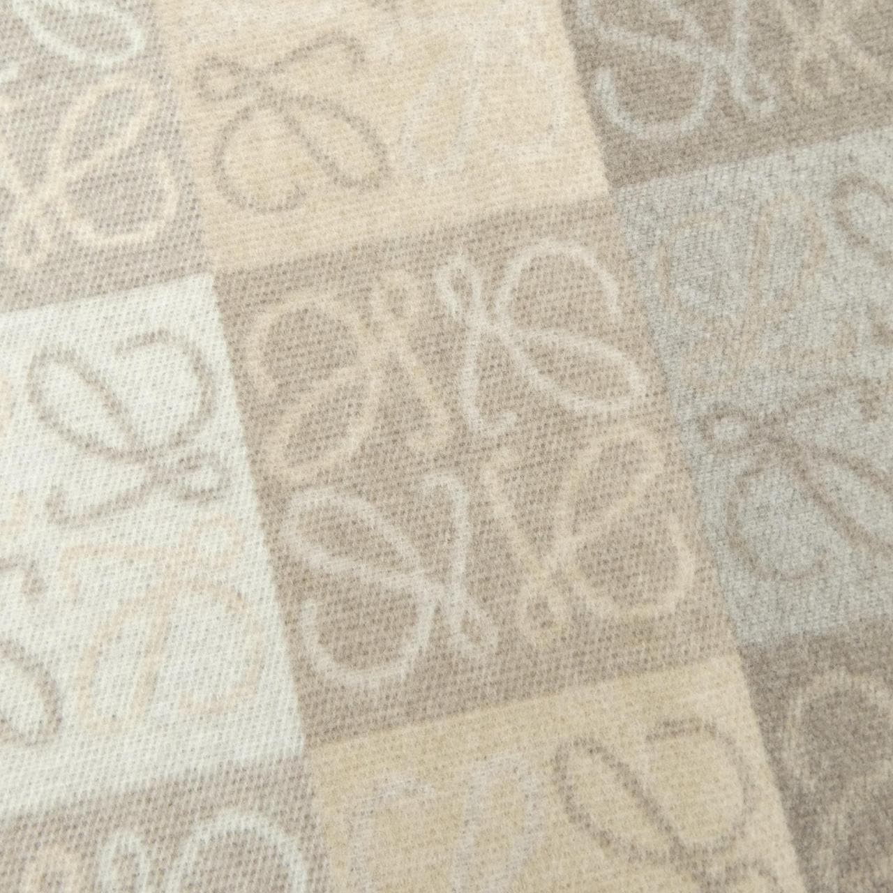 ロエベ LOEWE F810487X17 MUFFLER