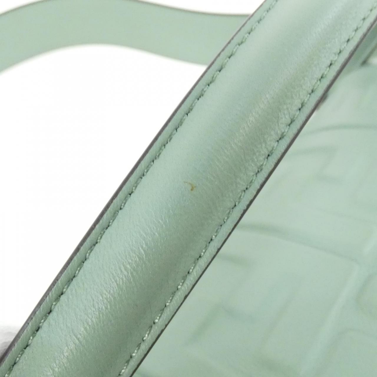 フェンディ バゲット 8BR600 A72V ショルダーバッグ