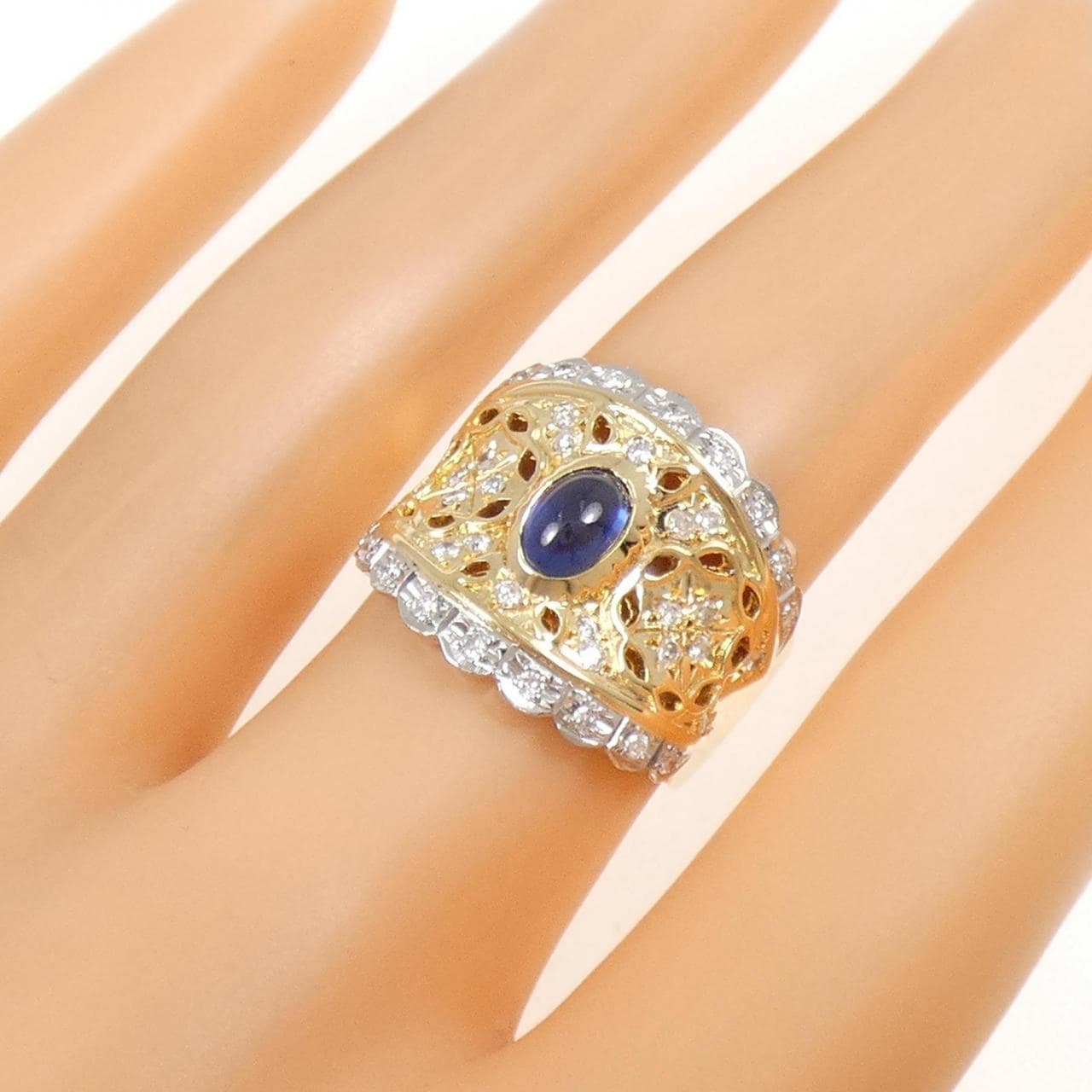 K18YG/PT900 サファイヤ リング 0.85CT