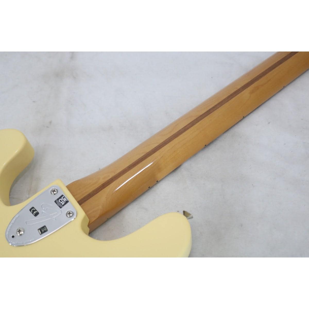 ＦＥＮＤＥＲ　　ＶＩＮＴＥＲＡ　ＩＩ　７０Ｓ　ＴＬ　ＢＡＳＳ