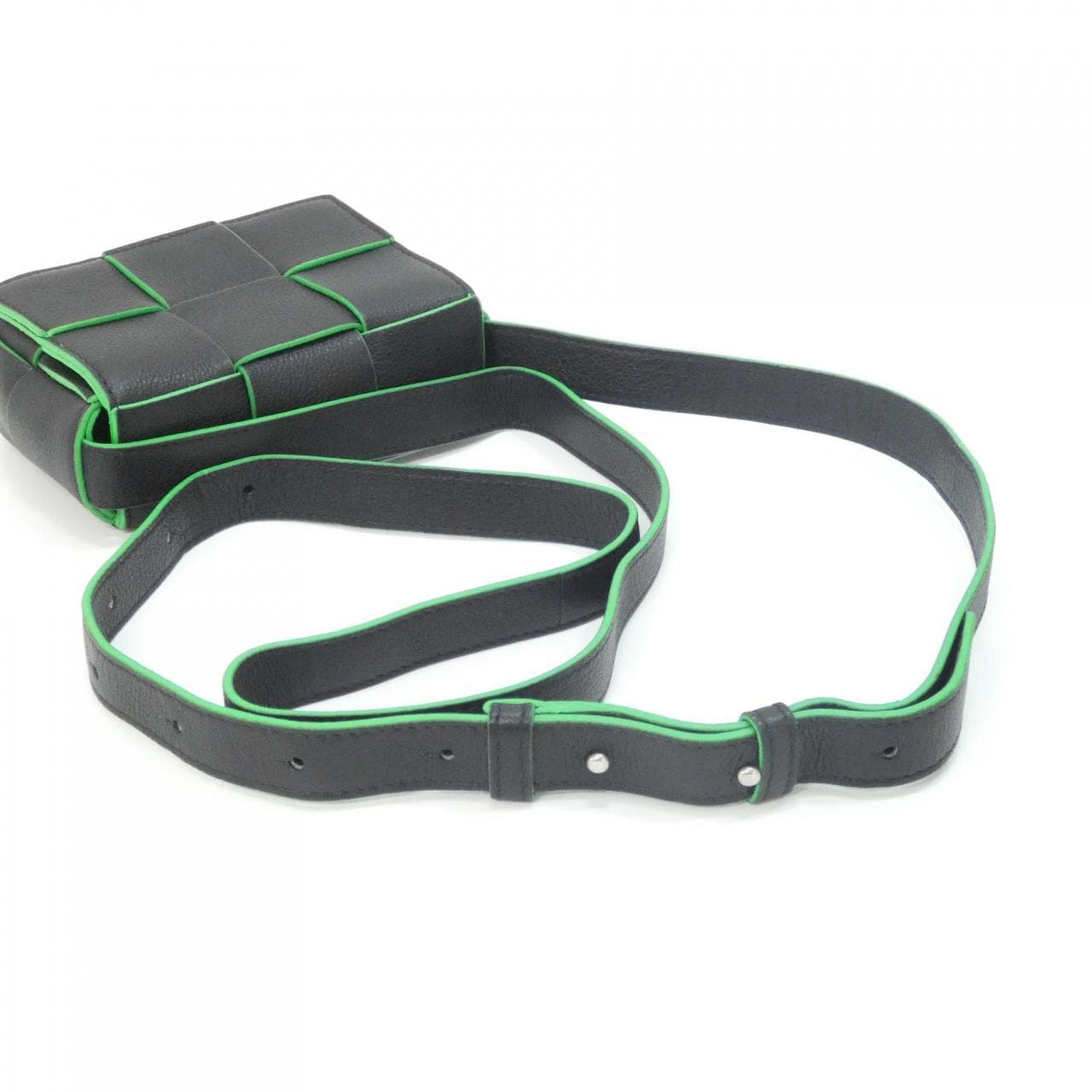 ボッテガヴェネタ 666688 V1Q71 ショルダーバッグ