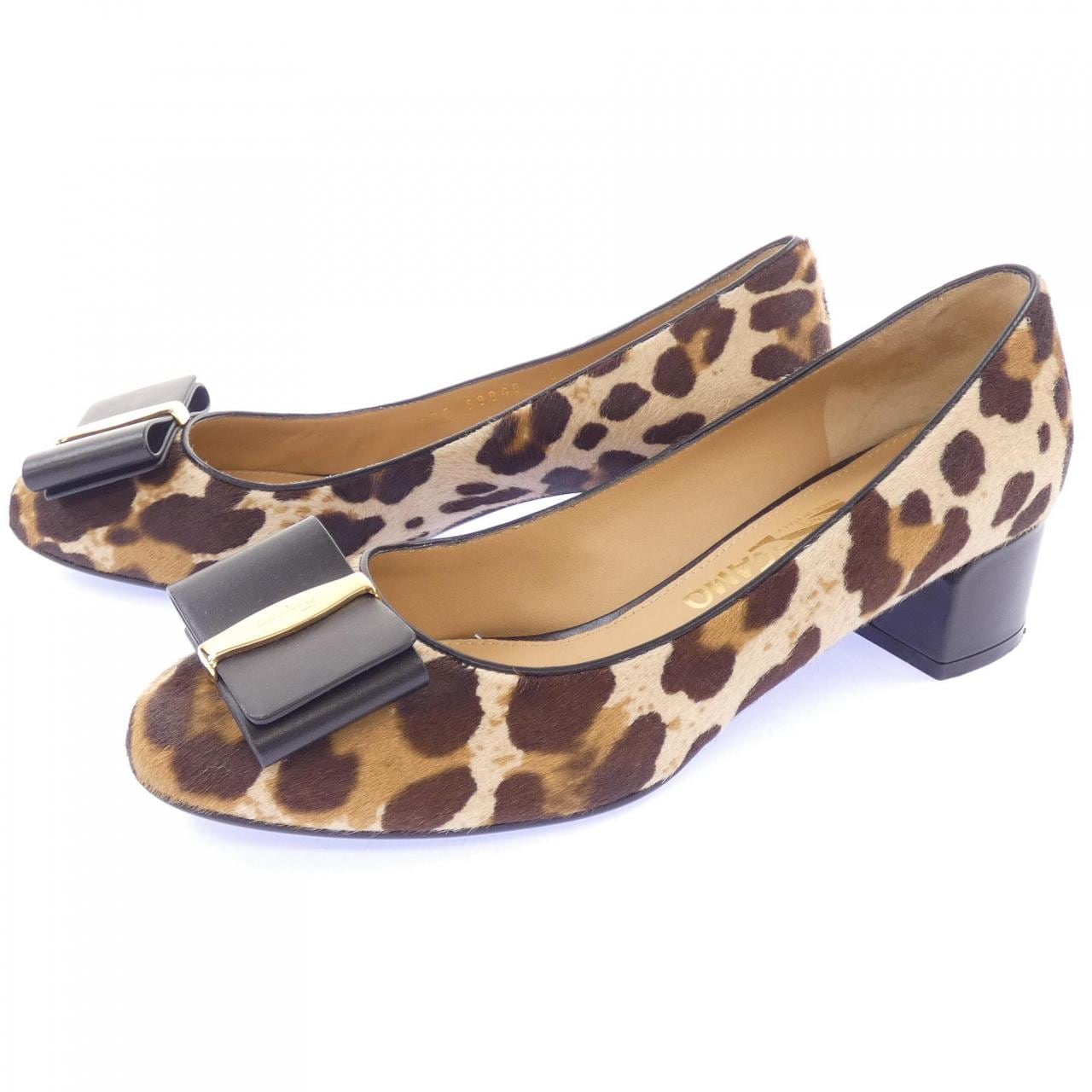サルヴァトーレフェラガモ SALVATORE FERRAGAMO パンプス