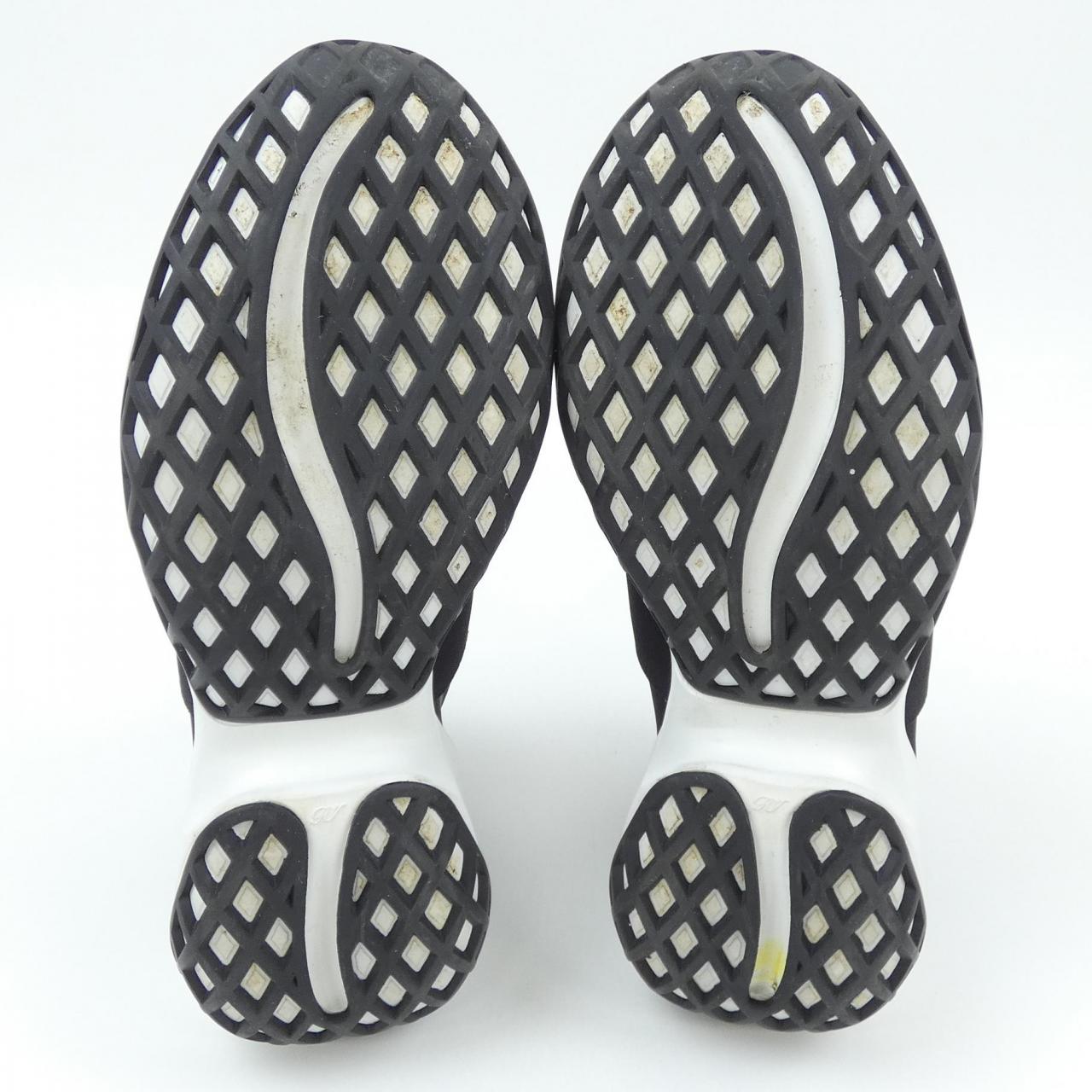 ロジェヴィヴィエ ROGER VIVIER スニーカー