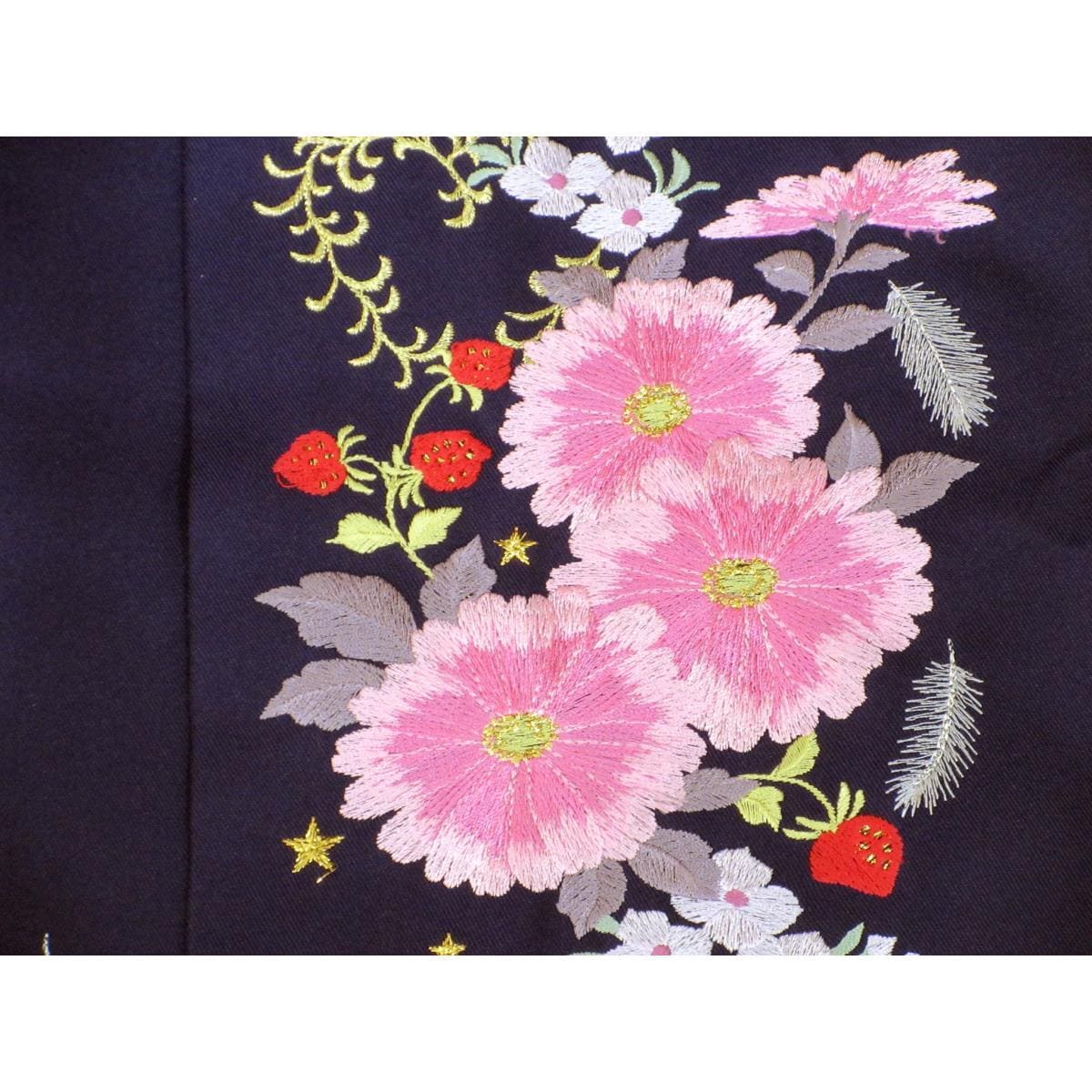 女袴　刺繍入り　紐下９８ｃｍ　ＬＬサイズ