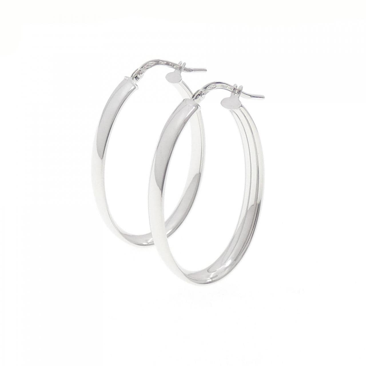 750WG earrings