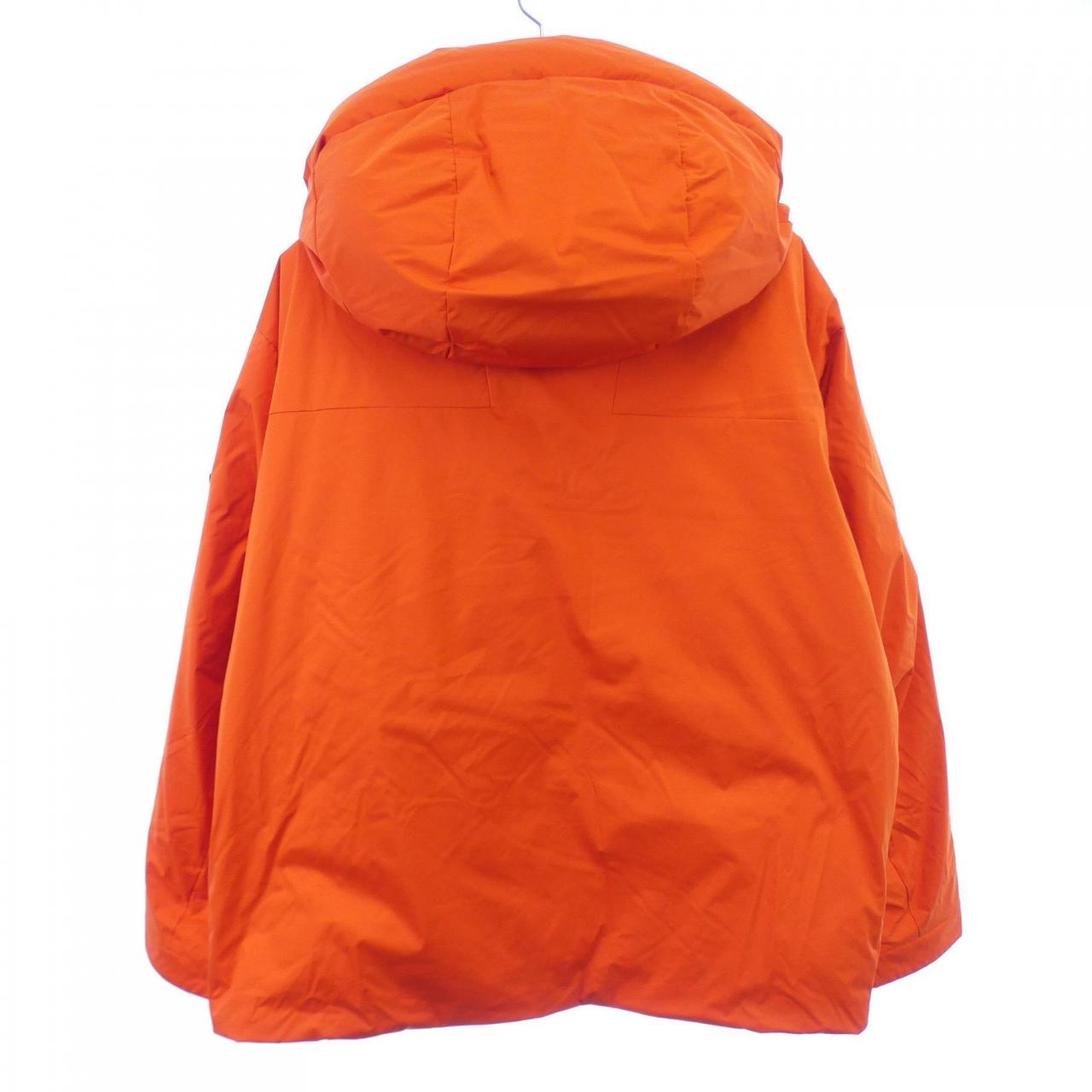 モンクレール MONCLER ダウンジャケット
