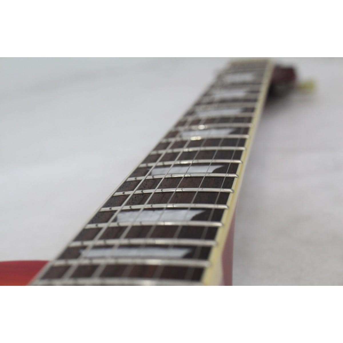 ＥＰＩＰＨＯＮＥ　　ＬＥＳ　ＰＡＵＬ　ＵＬＴＲＡ　ＩＩＩ